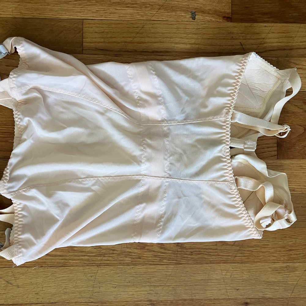 What Katie Did Vintage Corselette - Picture 3 of 6
